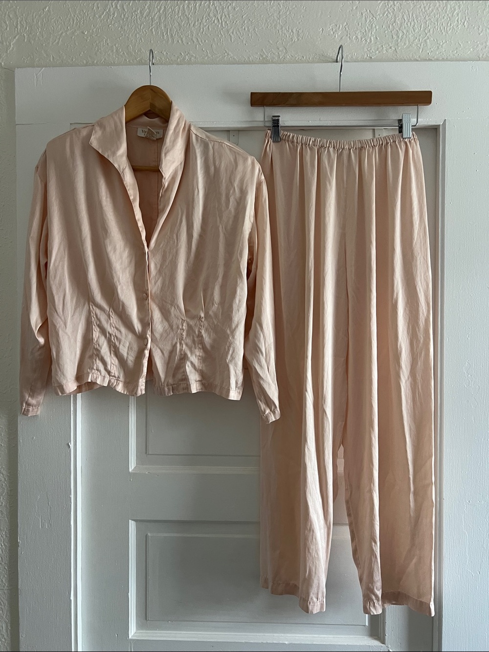 💯 Silk Vintage Victorias Secret Light Blush Two-Piece Pajama Set